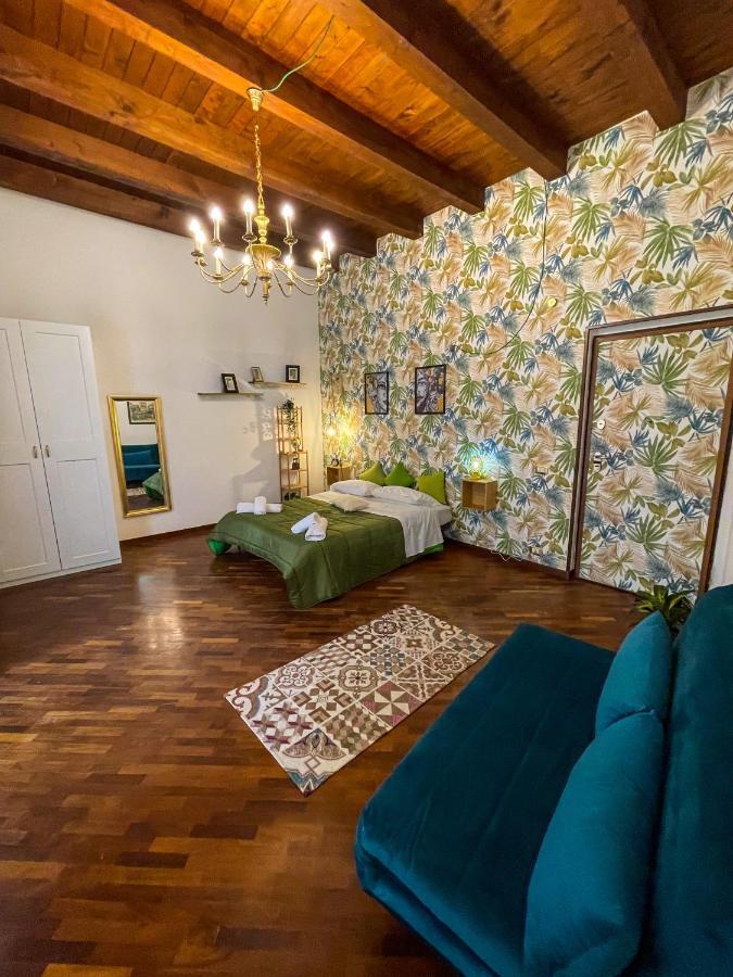 Charming House In The Historic Center Of Palermo Apartment Екстериор снимка